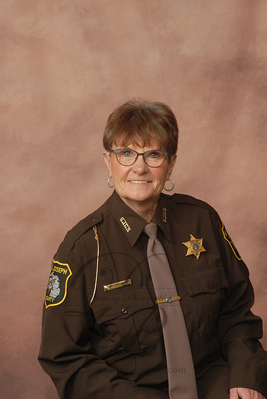 McGlothlen, Rhonda