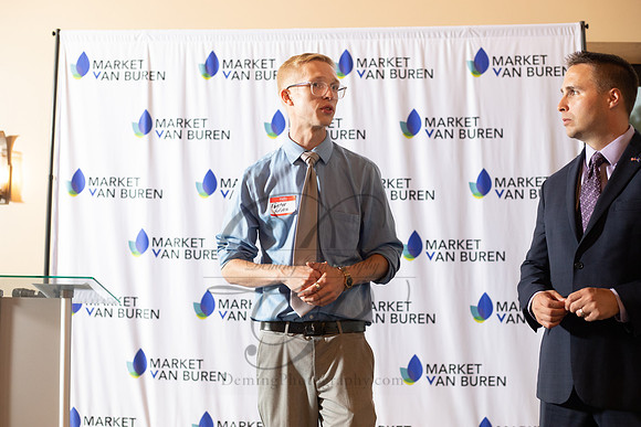 DEM44552